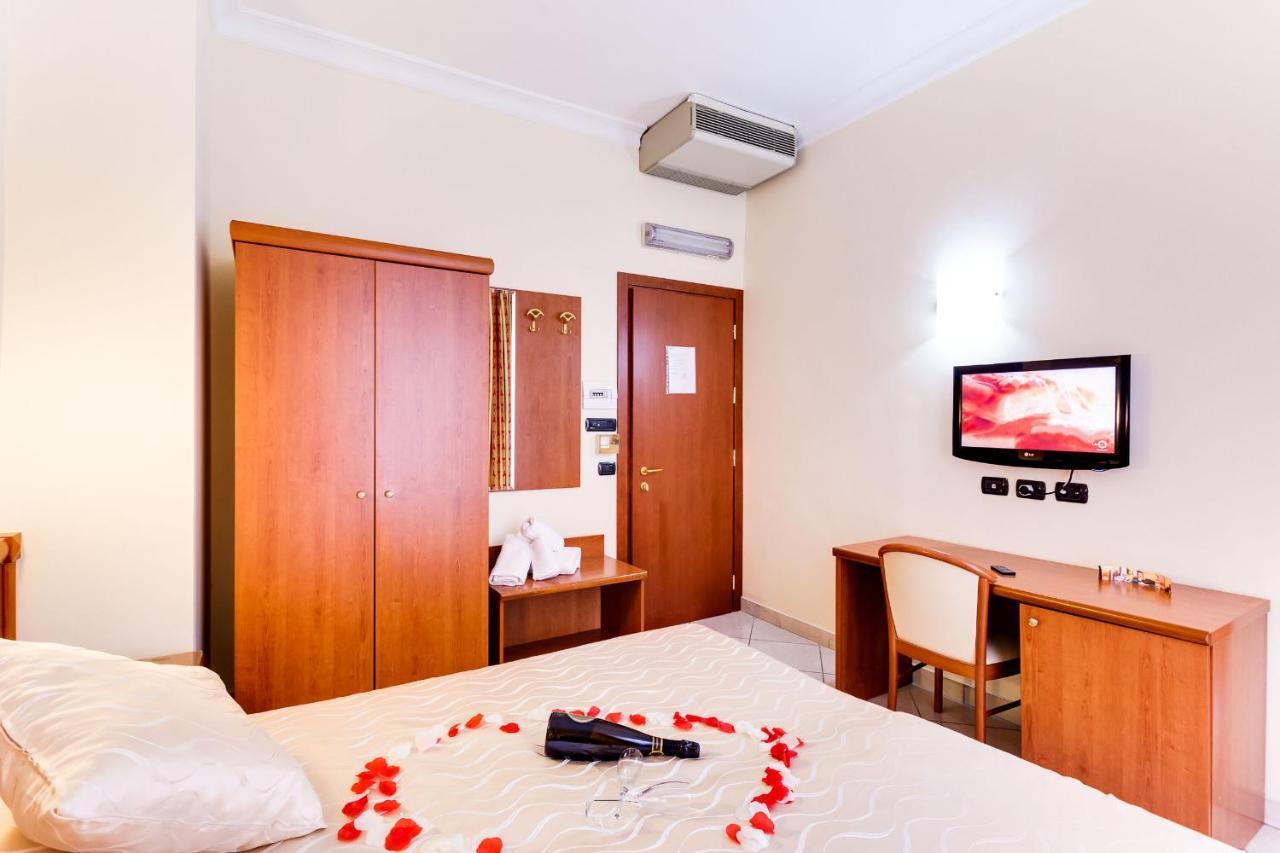 Hotel Suite Caesar Rom Exterior foto